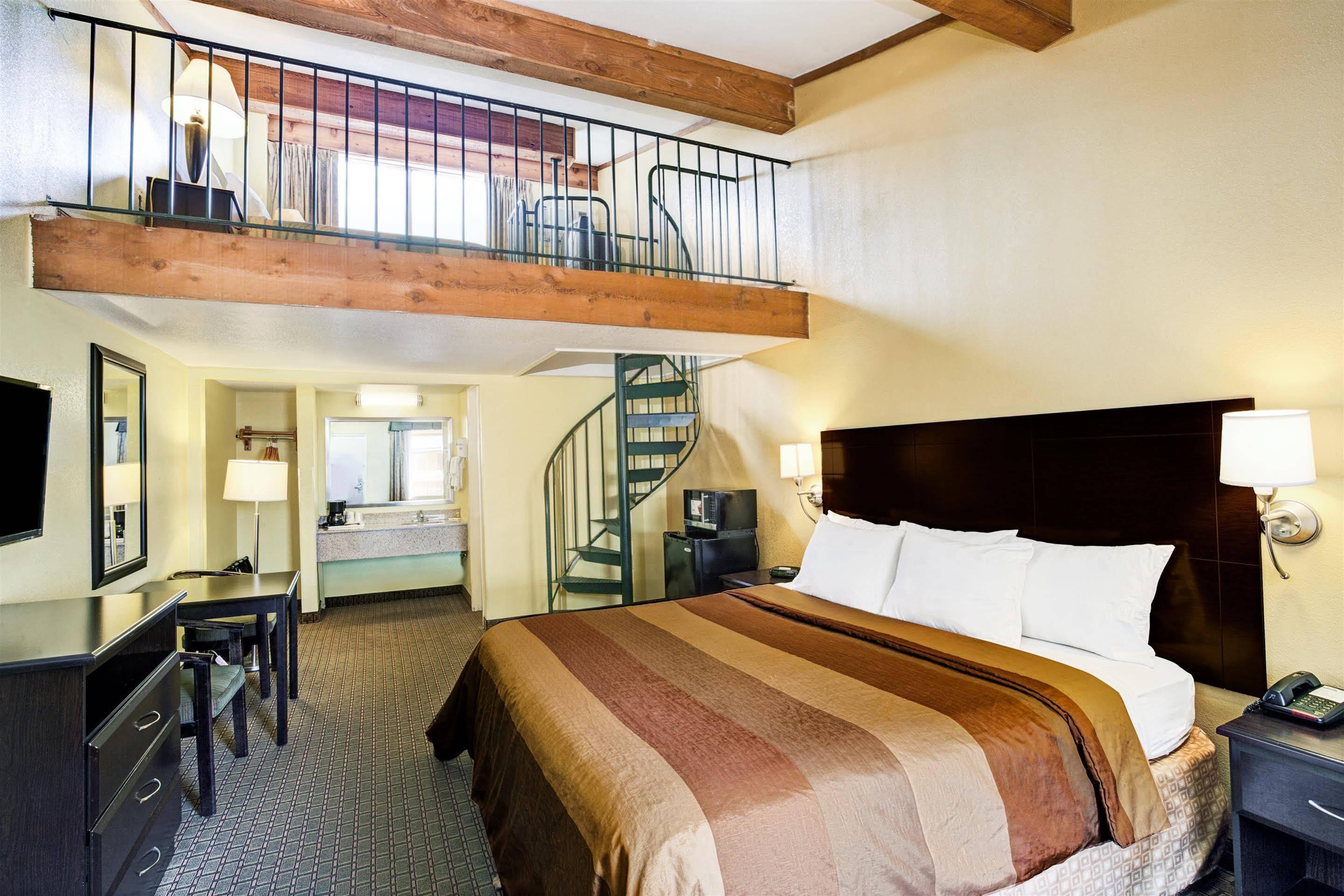 Days Inn & Suites By Wyndham Downtown Gatlinburg Parkway Luaran gambar
