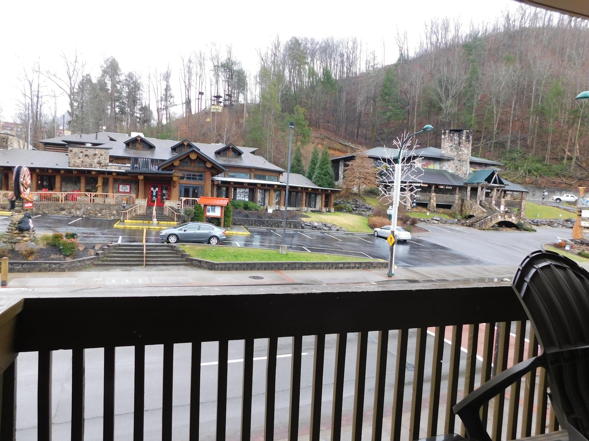 Days Inn & Suites By Wyndham Downtown Gatlinburg Parkway Luaran gambar
