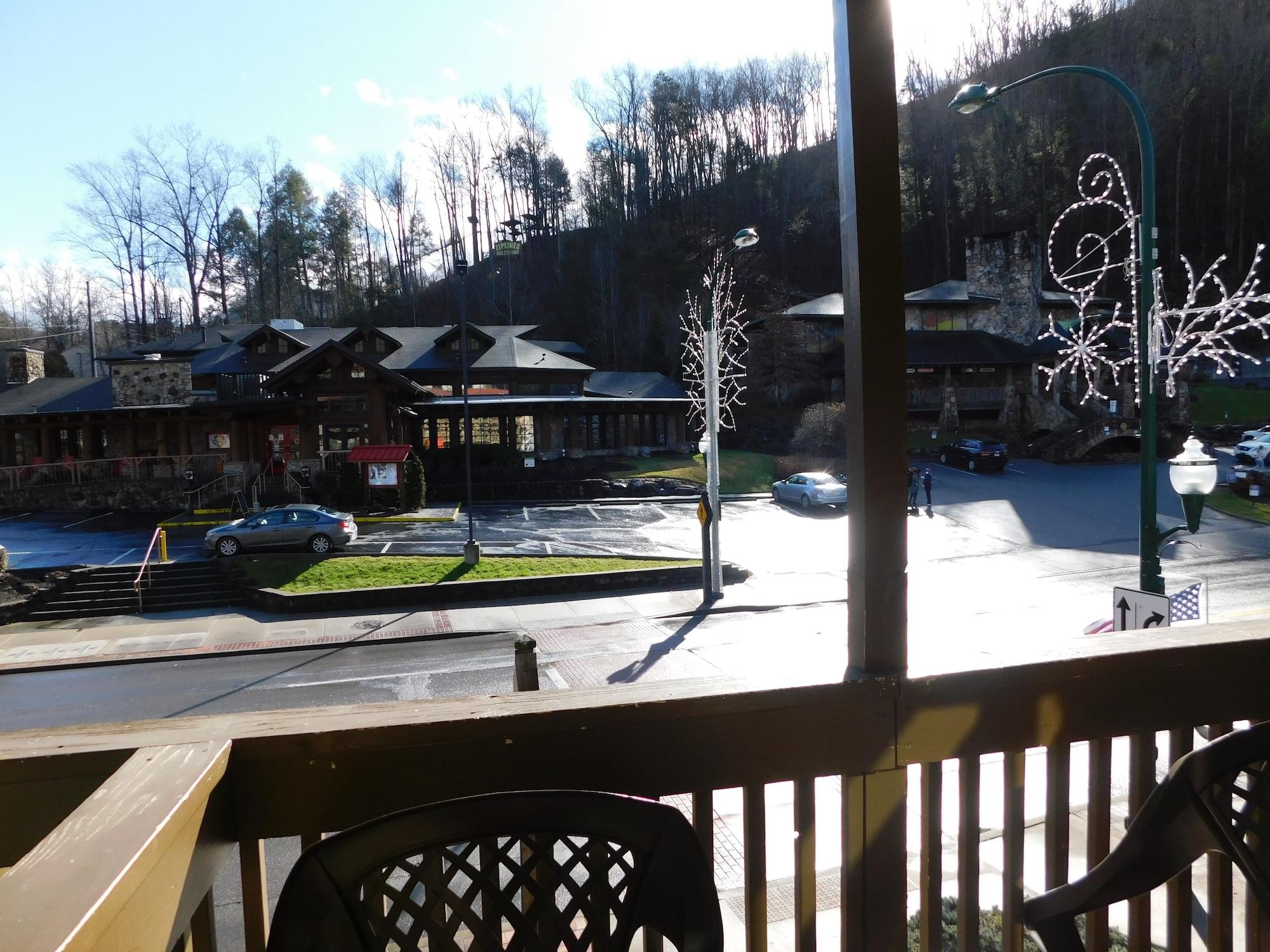 Days Inn & Suites By Wyndham Downtown Gatlinburg Parkway Luaran gambar