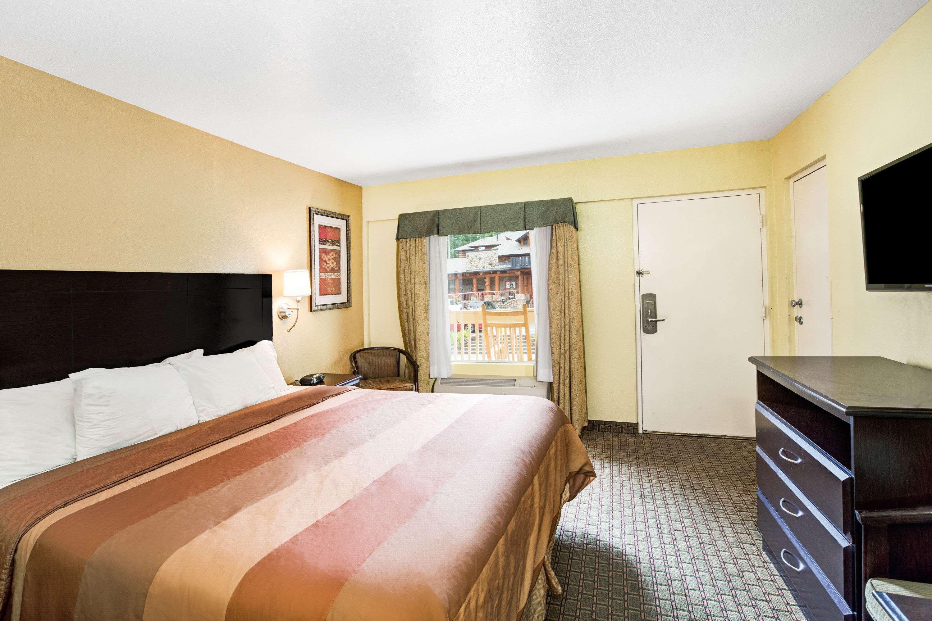 Days Inn & Suites By Wyndham Downtown Gatlinburg Parkway Luaran gambar