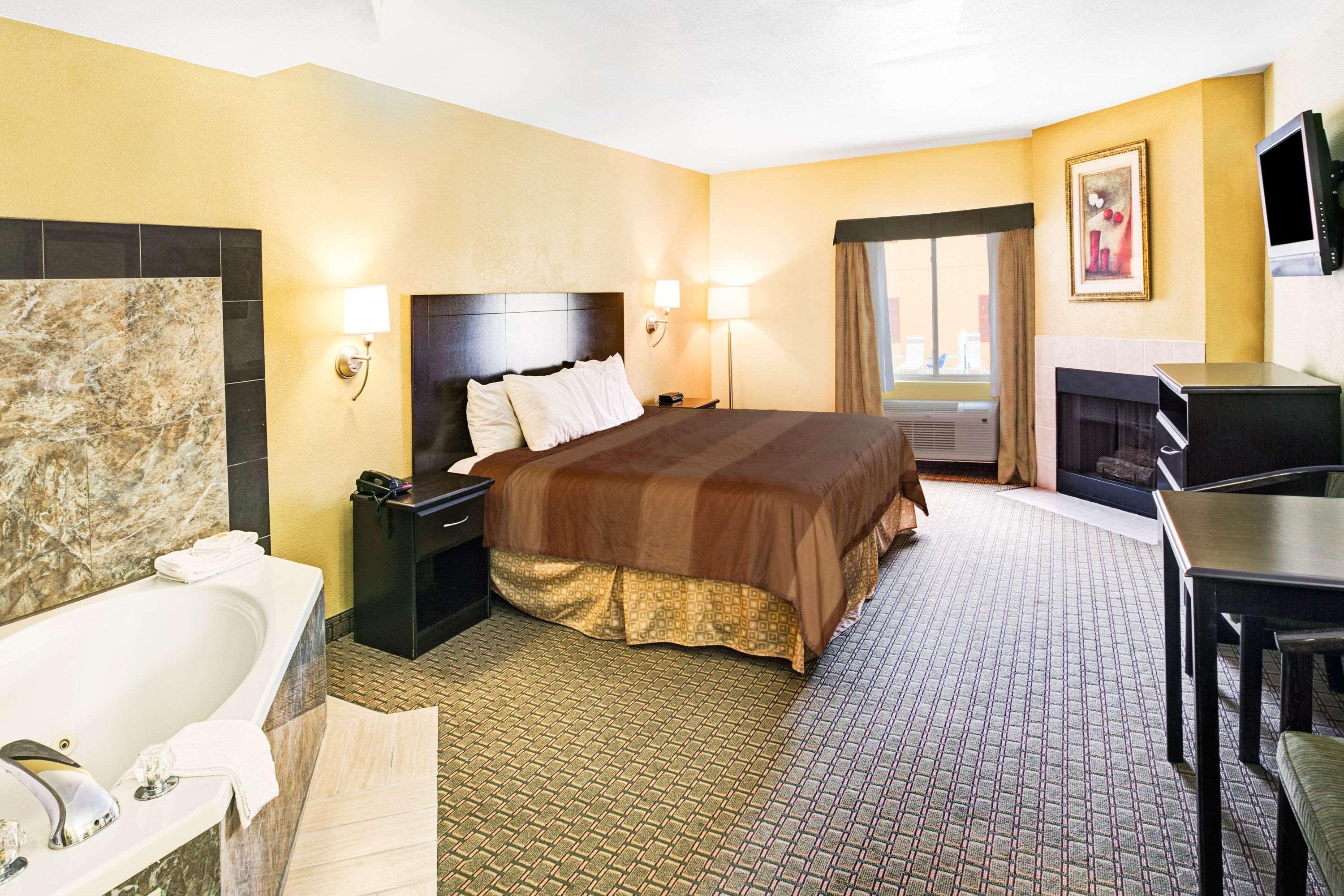 Days Inn & Suites By Wyndham Downtown Gatlinburg Parkway Luaran gambar