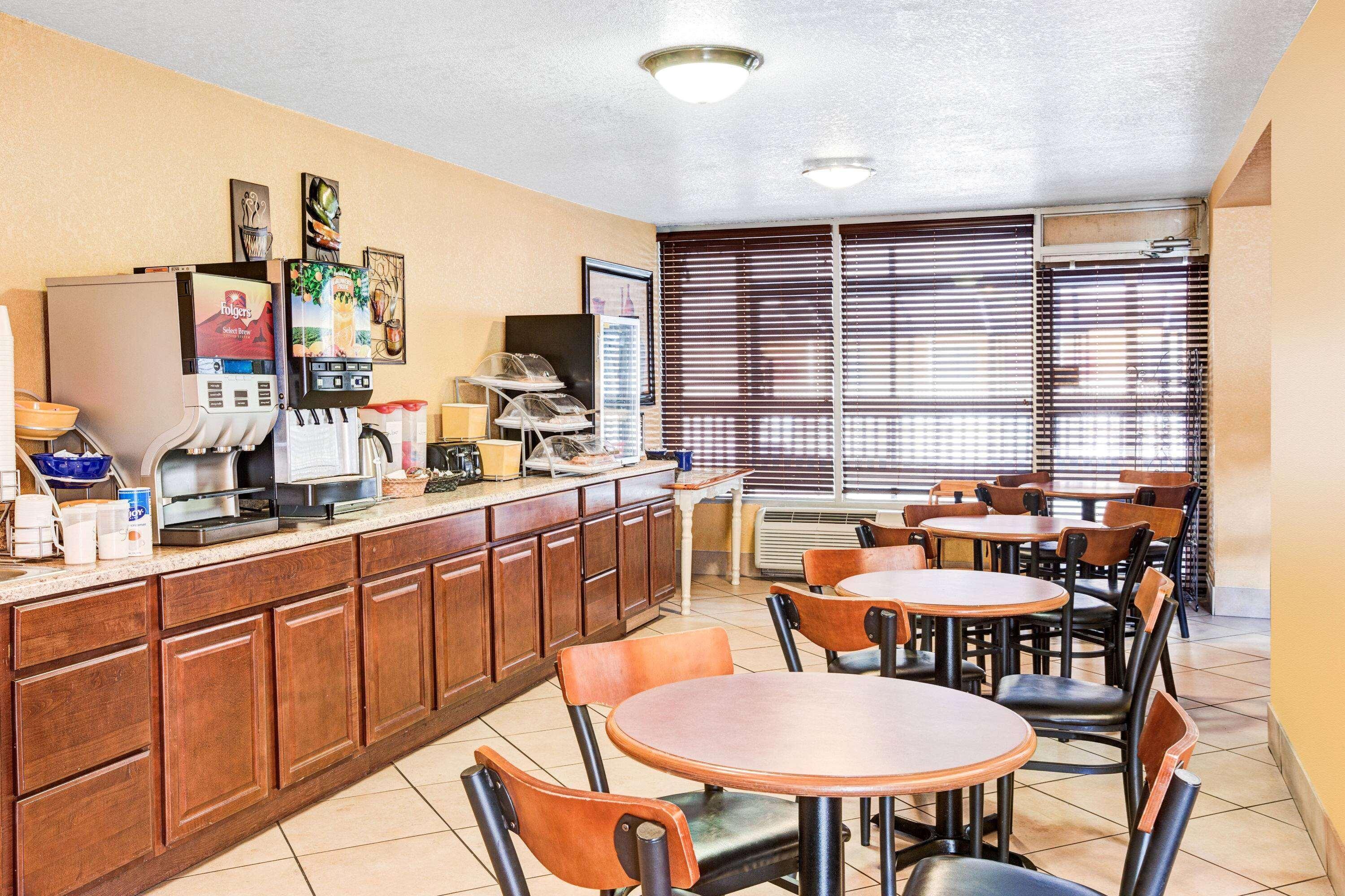 Days Inn & Suites By Wyndham Downtown Gatlinburg Parkway Luaran gambar