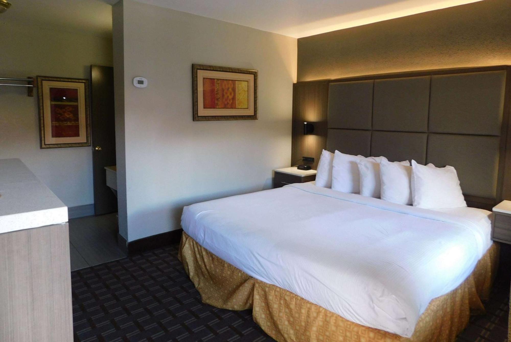Days Inn & Suites By Wyndham Downtown Gatlinburg Parkway Luaran gambar
