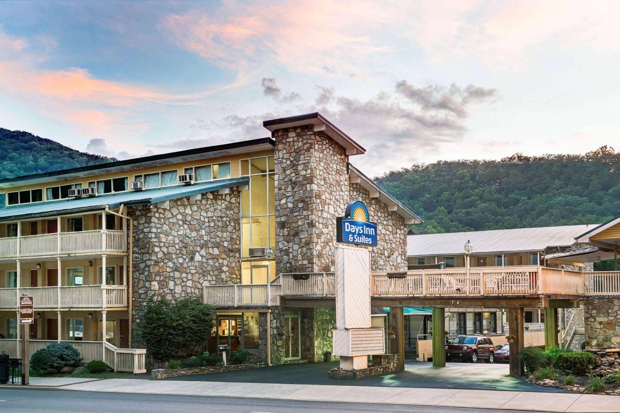 Days Inn & Suites By Wyndham Downtown Gatlinburg Parkway Luaran gambar